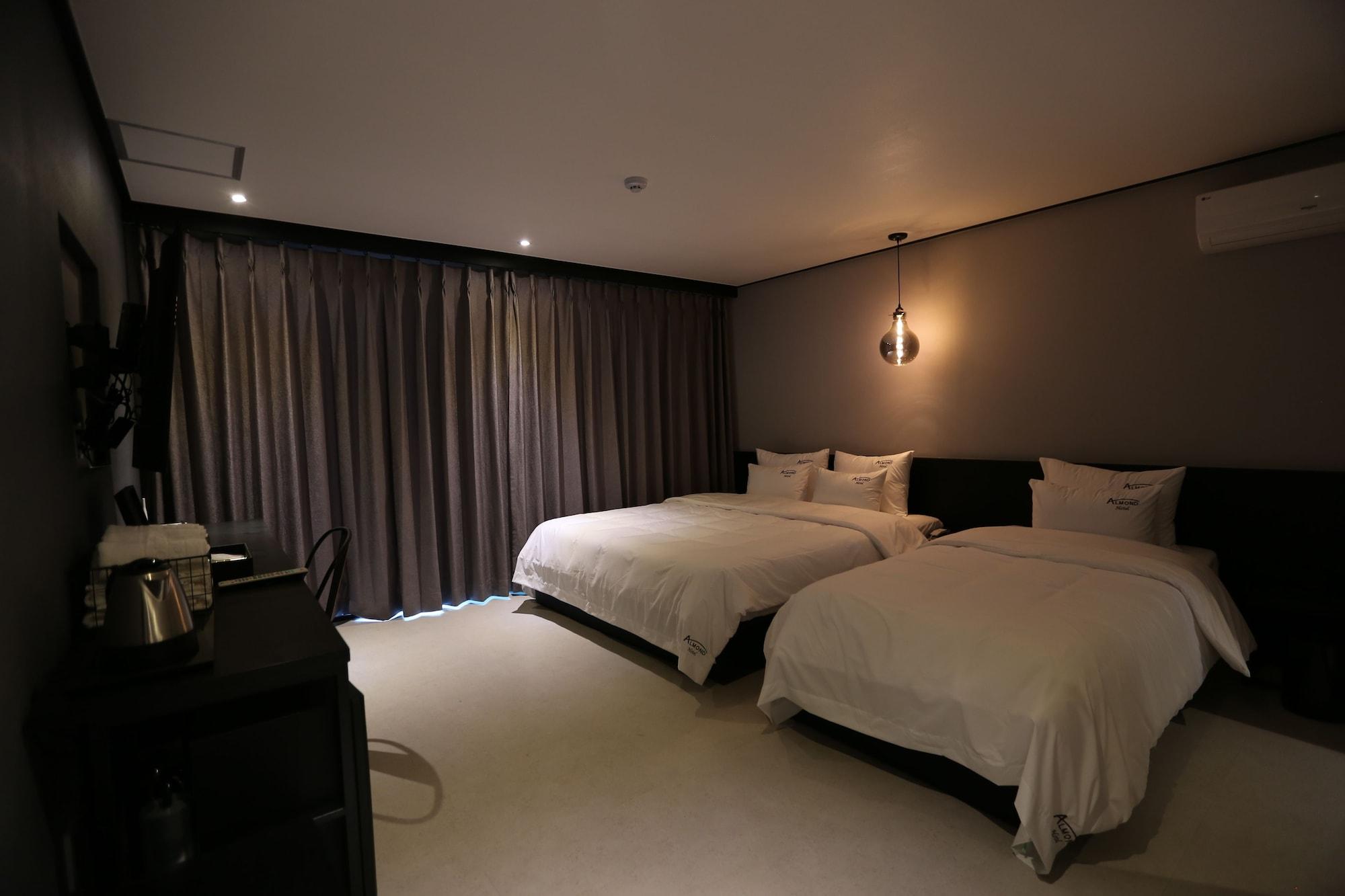Almond Hotel Gupo Station Pusan Exteriér fotografie
