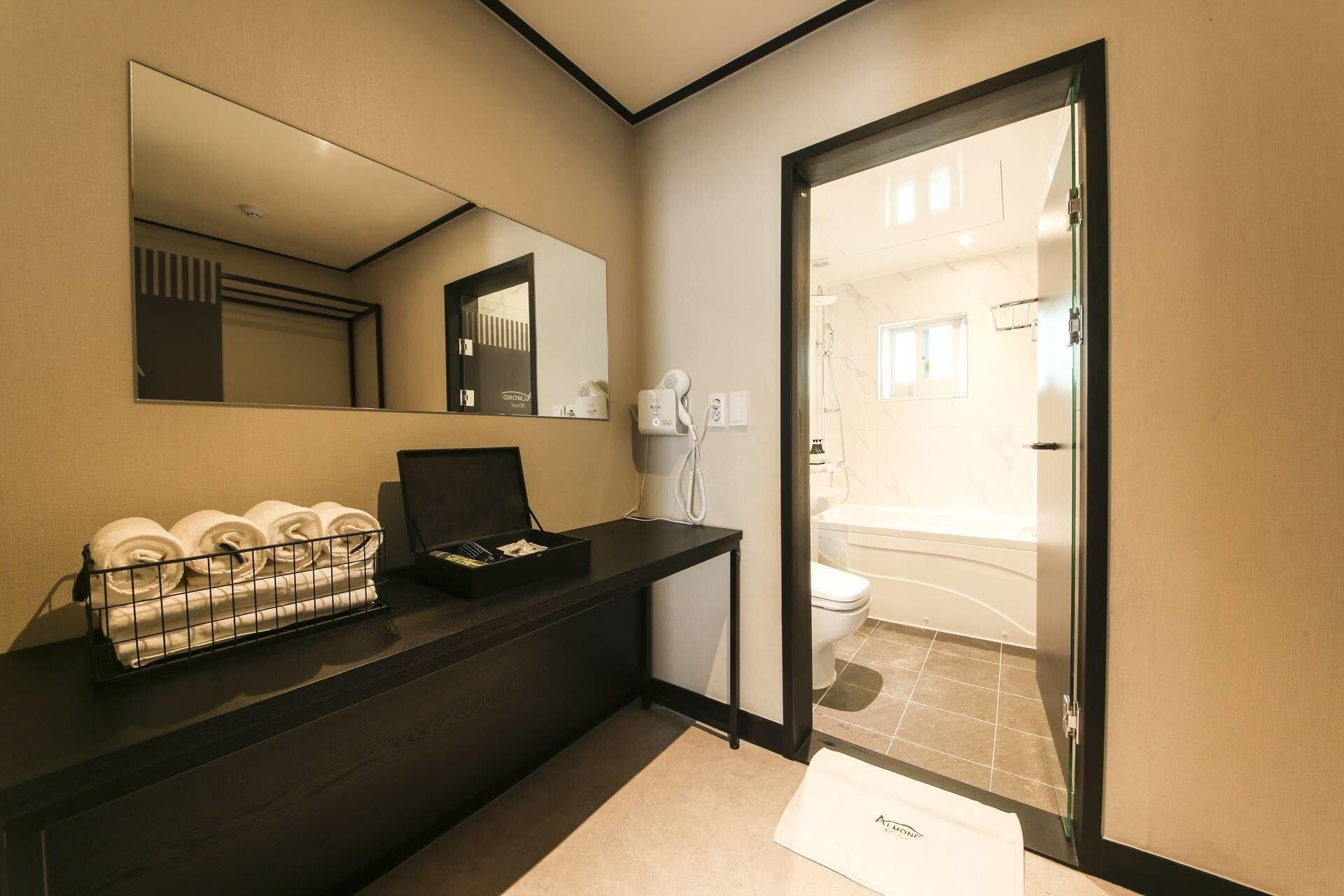 Almond Hotel Gupo Station Pusan Exteriér fotografie