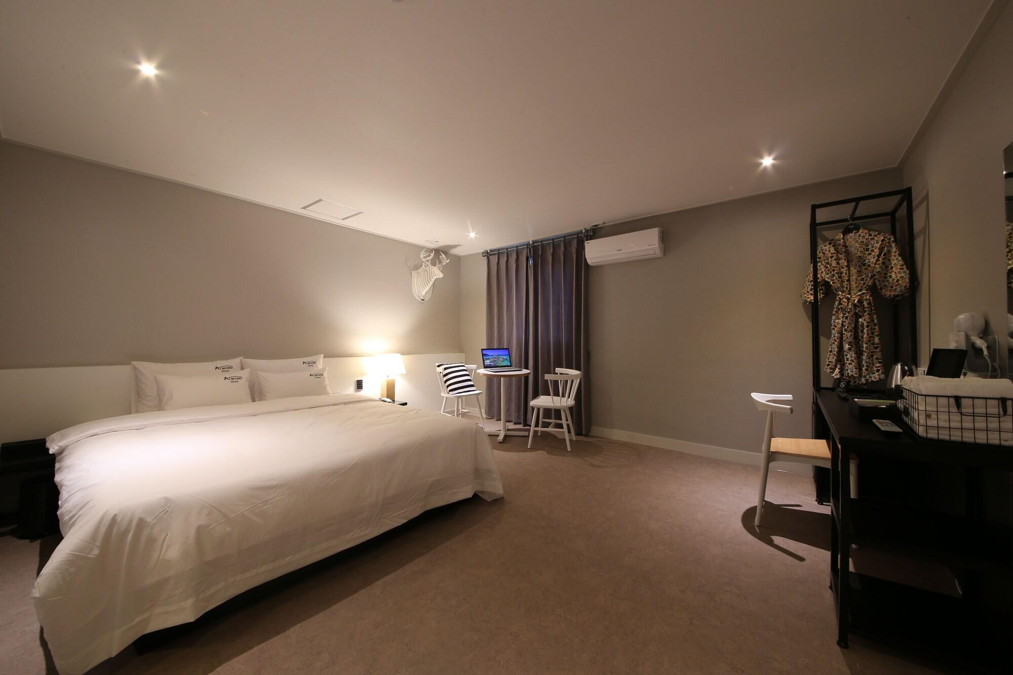 Almond Hotel Gupo Station Pusan Exteriér fotografie