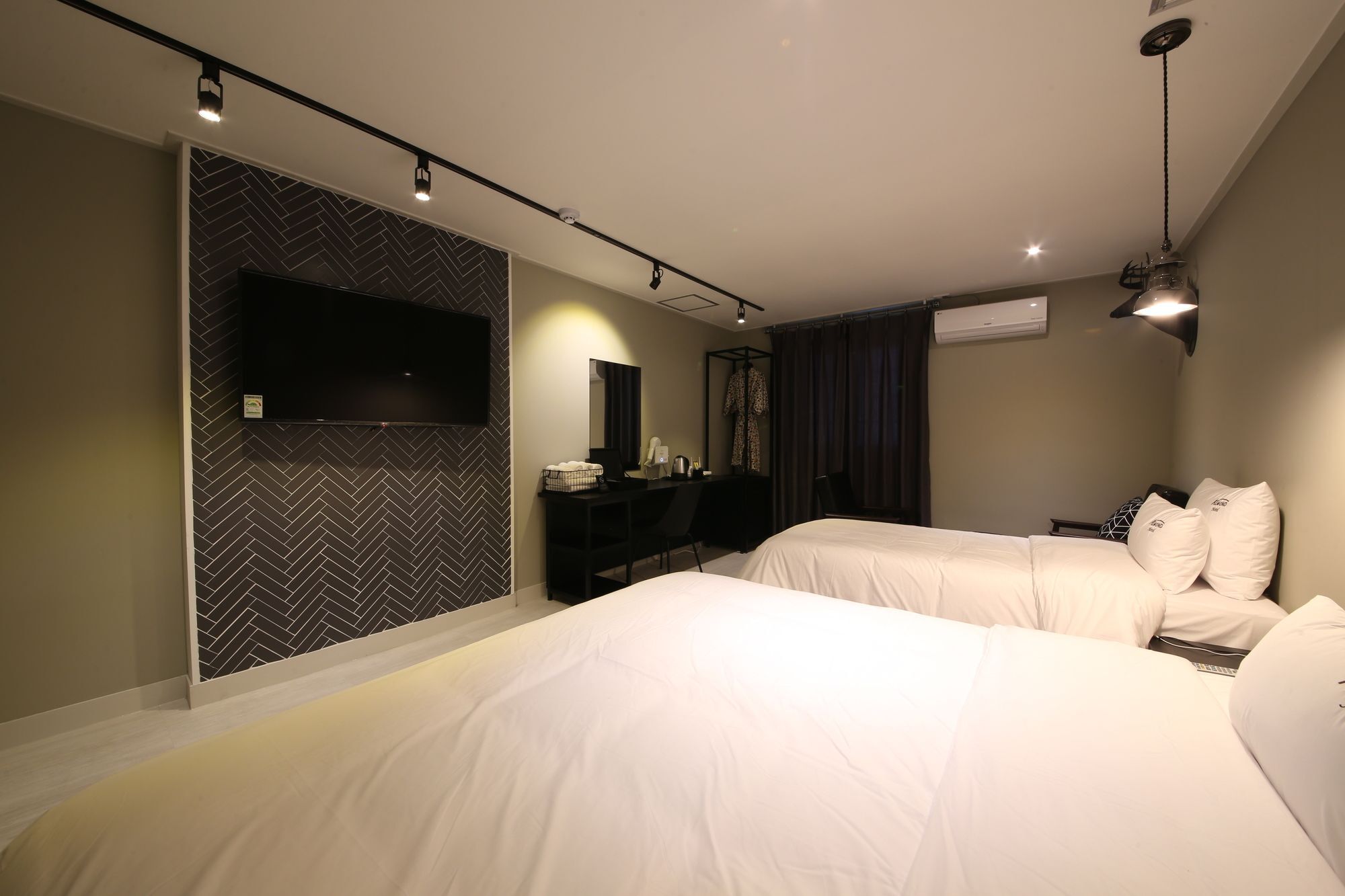 Almond Hotel Gupo Station Pusan Exteriér fotografie