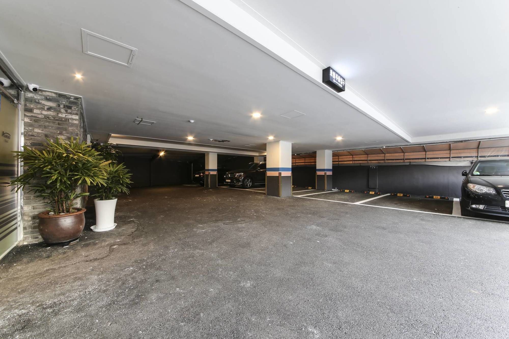 Almond Hotel Gupo Station Pusan Exteriér fotografie