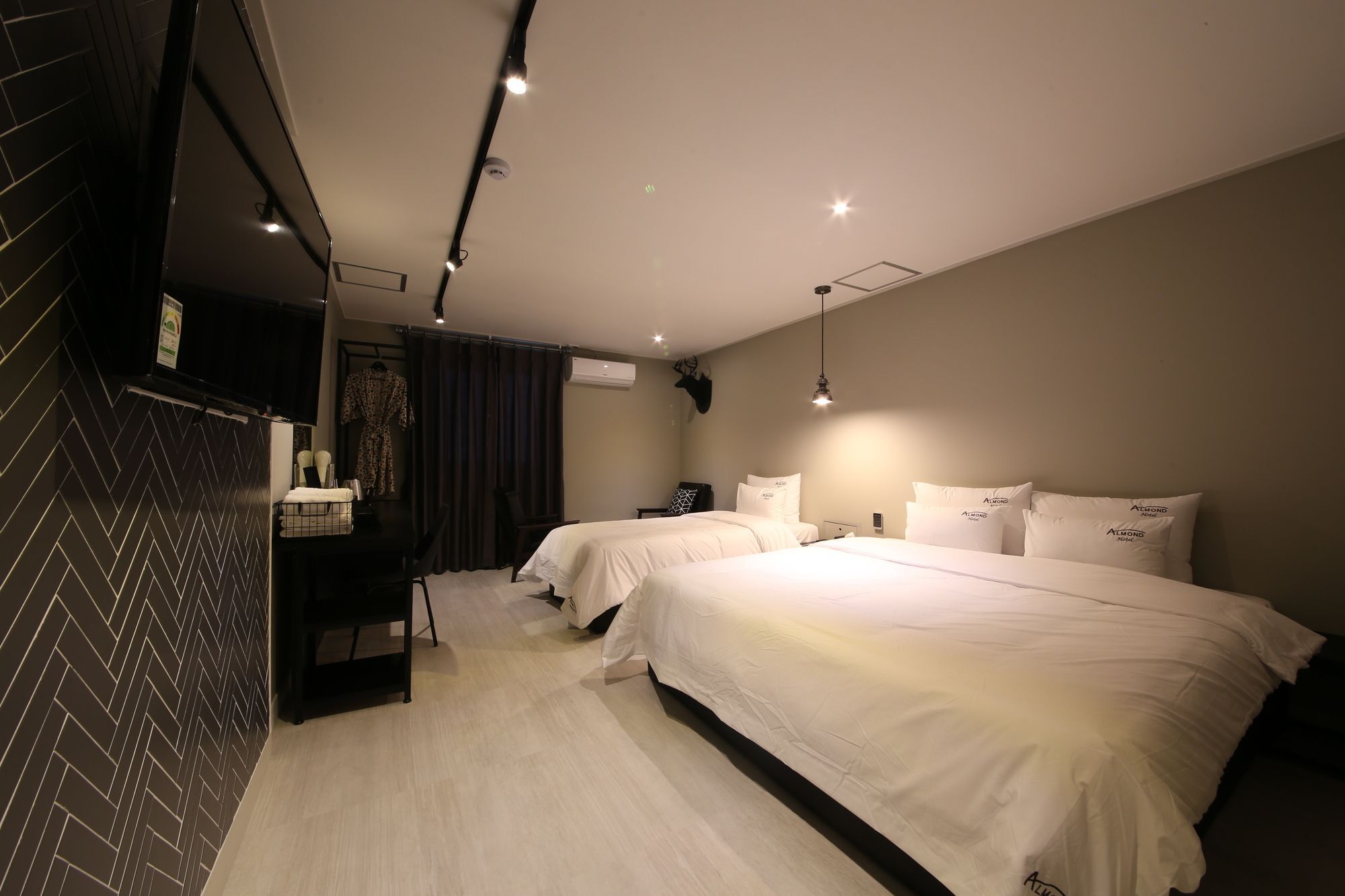 Almond Hotel Gupo Station Pusan Exteriér fotografie